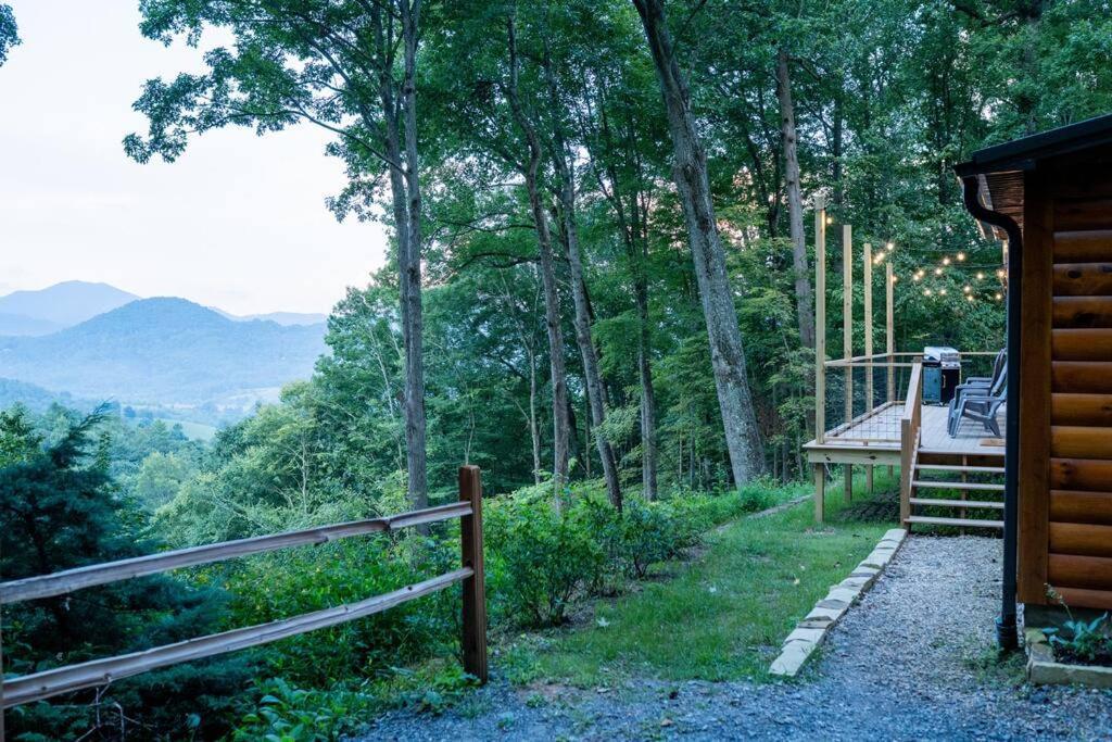 Modern Mountain Cabin - Spectacular Views At 3100 Ft Waynesville Exterior photo
